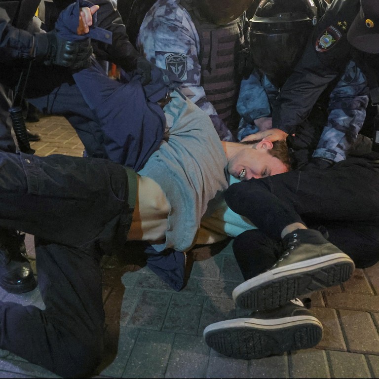 'I don’t want to die for Putin': Russia arrests nearly 1,400 protesters opposed to mobilisation